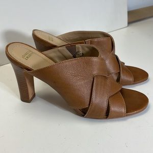 Johnston and Murphy 3" high heel | criscross/woven leather | open toe | size 7